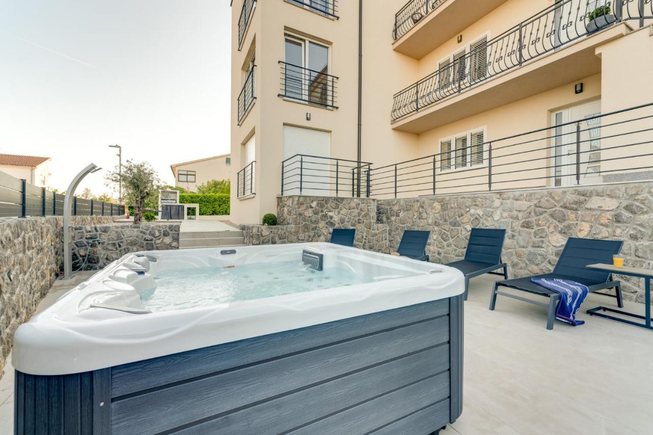 Cosmopolitan Apartments Кърк Екстериор снимка
